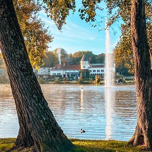 Martin'S Chateau Du Lac
